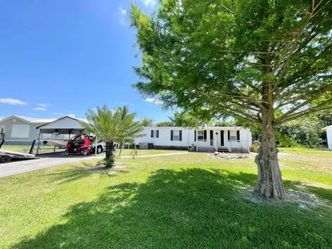 3020 Se 38th Avenue Okeechobee FL 34974