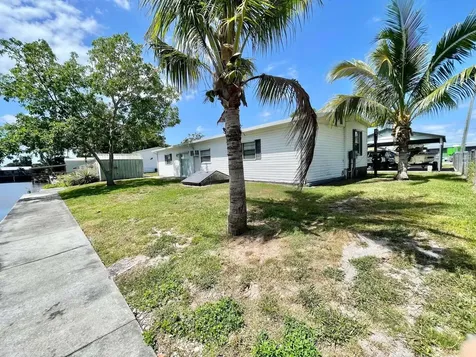 3020 Se 38th Avenue Okeechobee FL 34974