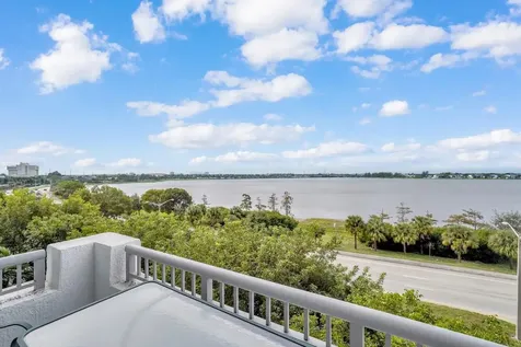 300 S Australian Avenue West Palm Beach FL 33401