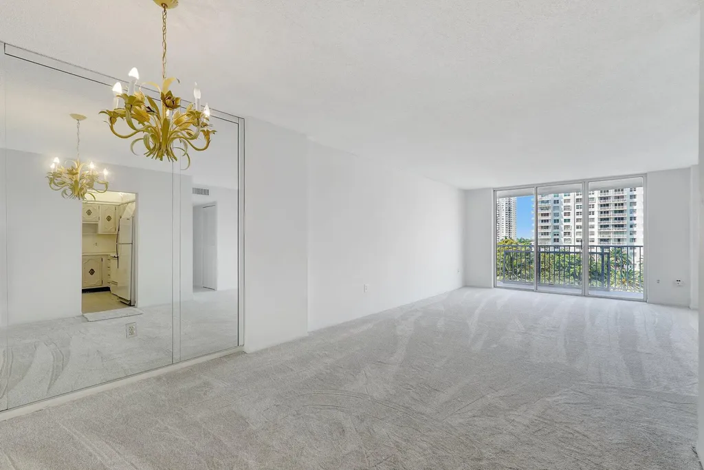 2851 Ne 183rd Street Aventura FL 33160