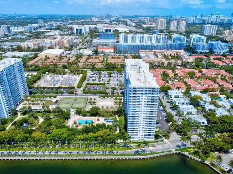 2851 Ne 183rd Street Aventura FL 33160