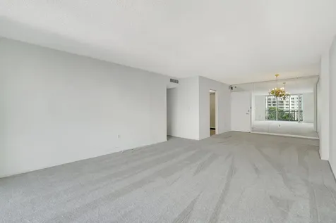2851 Ne 183rd Street Aventura FL 33160