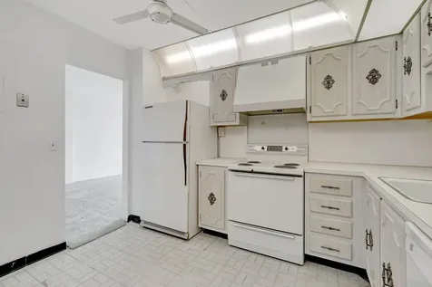 2851 Ne 183rd Street Aventura FL 33160