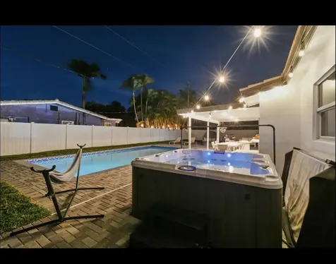 5040 NE 22nd Avenue Lighthouse Point FL 33064