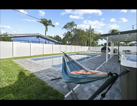 5040 NE 22nd Avenue Lighthouse Point FL 33064