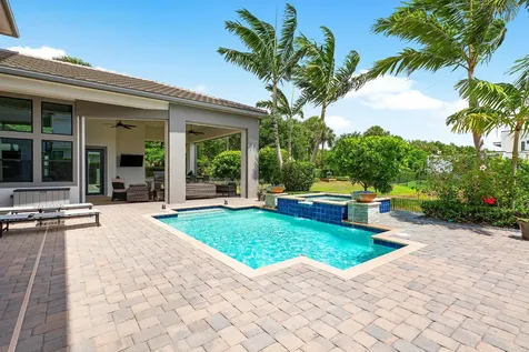 7505 Nw 27th Avenue Boca Raton FL 33496