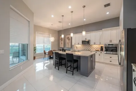 21828 Sw Tivolo Way Port Saint Lucie FL 34986