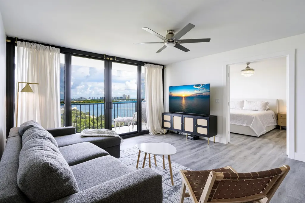 5600 N Flagler Drive West Palm Beach FL 33407