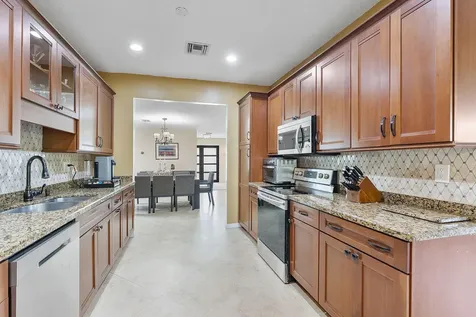 7687 Solimar Circle Boca Raton FL 33433
