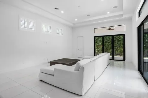 6990 Nw 27th Avenue Boca Raton FL 33496