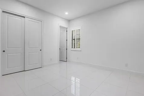 6990 Nw 27th Avenue Boca Raton FL 33496