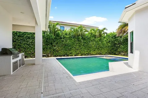6990 Nw 27th Avenue Boca Raton FL 33496