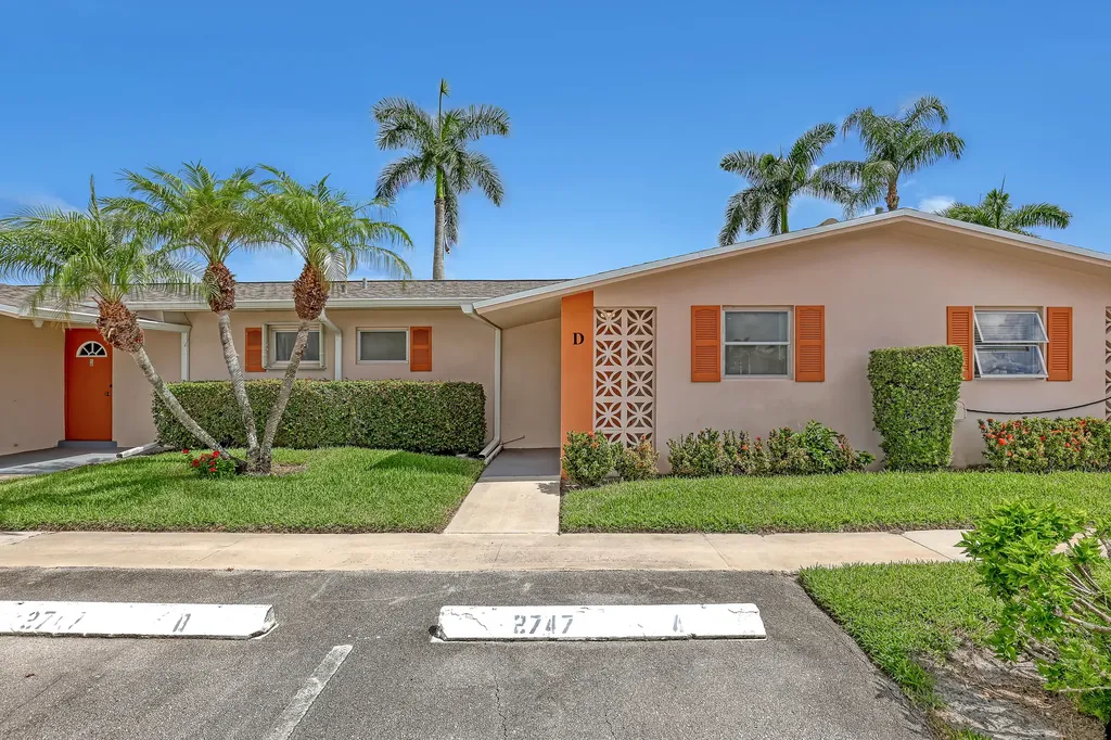 2747 Dudley Drive West Palm Beach FL 33415