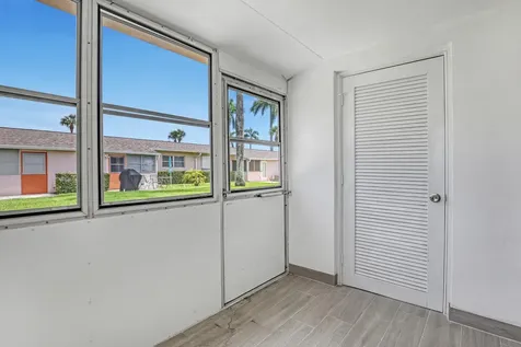 2747 Dudley Drive West Palm Beach FL 33415