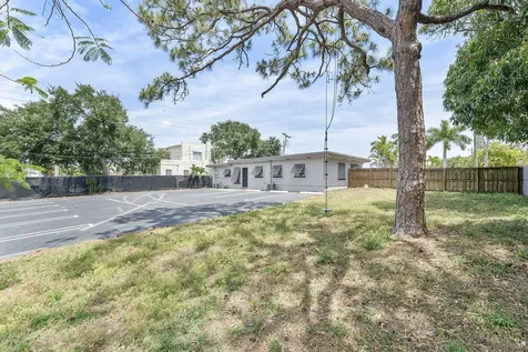 215 NW 3rd Street Boynton Beach FL 33435