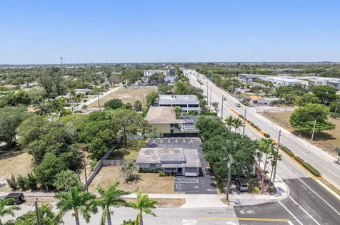 215 NW 3rd Street Boynton Beach FL 33435