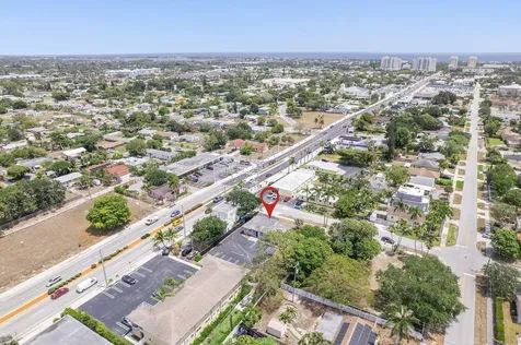 215 NW 3rd Street Boynton Beach FL 33435