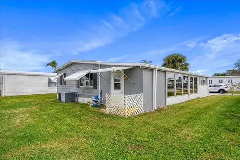 261 Ne Cameo Way Jensen Beach FL 34957
