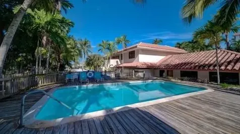 1827 Middle River Drive Fort Lauderdale FL 33305