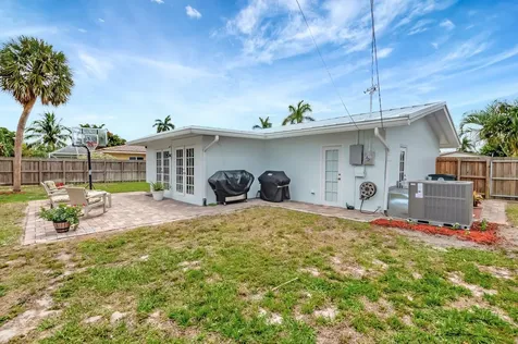 1065 Sw 13th Street Boca Raton FL 33486
