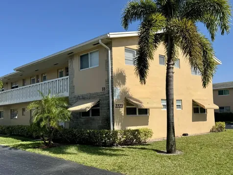 2222 NE 1st 204 Way Boynton Beach FL 33435