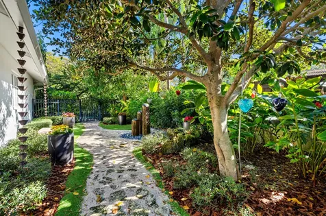 854 Hibiscus Street Boca Raton FL 33486