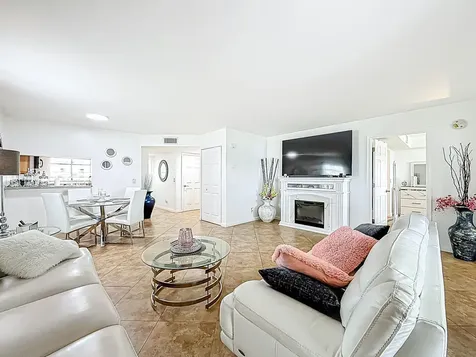 1001 Republic Court Deerfield Beach FL 33442