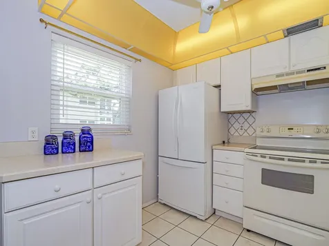 18 Vista Palm Lane Vero Beach FL 32962