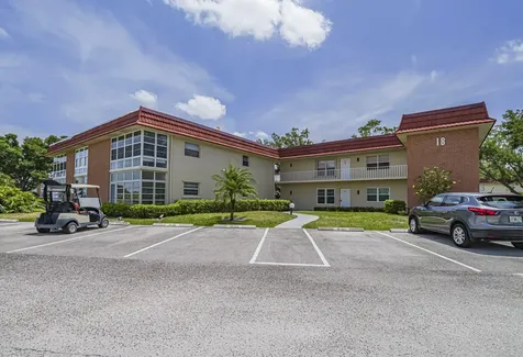 18 Vista Palm Lane Vero Beach FL 32962