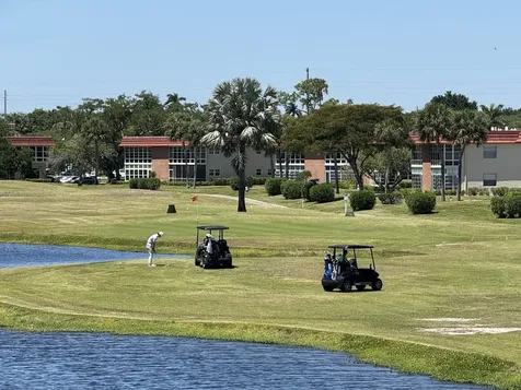 18 Vista Palm Lane Vero Beach FL 32962