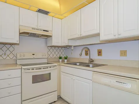 18 Vista Palm Lane Vero Beach FL 32962