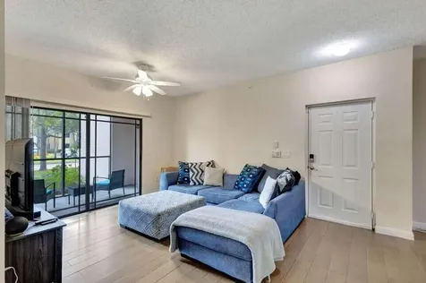 2728 Anzio 105 Court Palm Beach Gardens FL 33410
