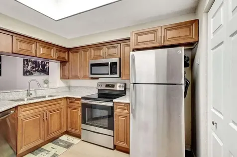 2728 Anzio 105 Court Palm Beach Gardens FL 33410