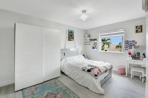 18744 Ocean Mist Drive Boca Raton FL 33498