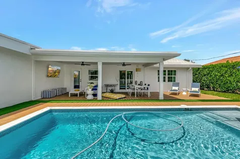 998 Sw 7th Street Boca Raton FL 33486