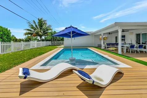 998 Sw 7th Street Boca Raton FL 33486