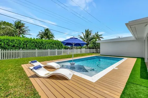 998 Sw 7th Street Boca Raton FL 33486