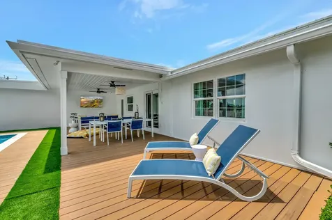 998 Sw 7th Street Boca Raton FL 33486