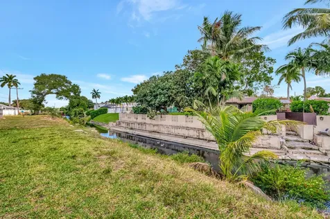 998 Sw 7th Street Boca Raton FL 33486