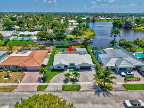 998 Sw 7th Street Boca Raton FL 33486