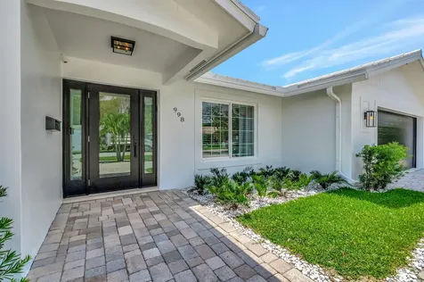 998 Sw 7th Street Boca Raton FL 33486
