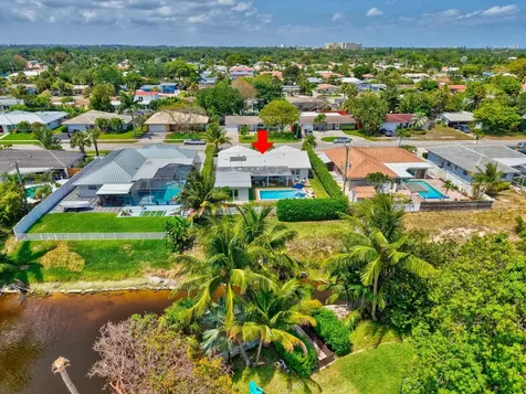 998 Sw 7th Street Boca Raton FL 33486