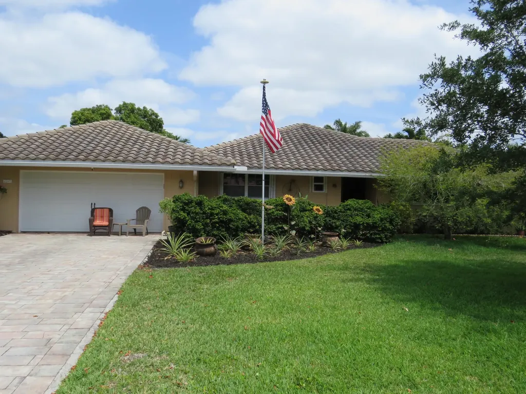 3207 Nw 89th Terrace Coral Springs FL 33065