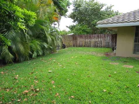 3207 Nw 89th Terrace Coral Springs FL 33065