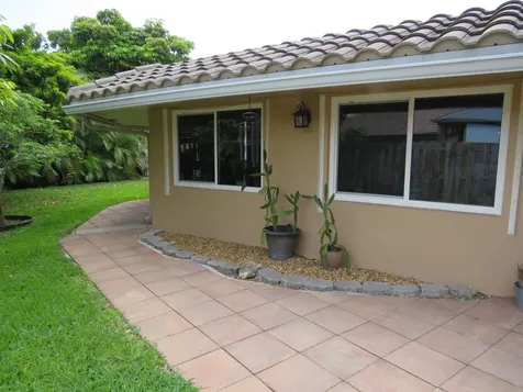 3207 Nw 89th Terrace Coral Springs FL 33065