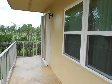 457 Flanders J Delray Beach FL 33448