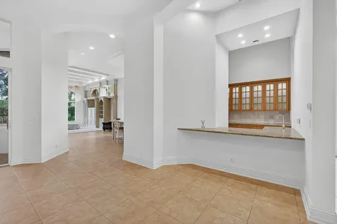 119 Via Paradisio Palm Beach Gardens FL 33418
