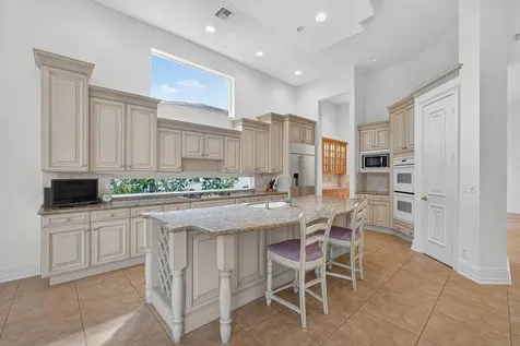 119 Via Paradisio Palm Beach Gardens FL 33418