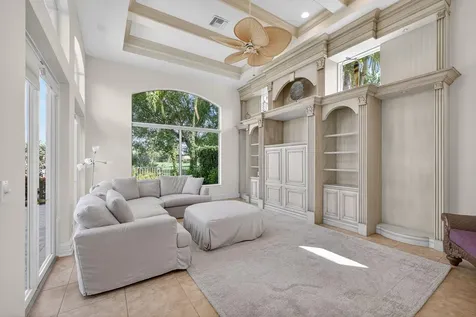 119 Via Paradisio Palm Beach Gardens FL 33418