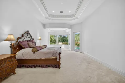 119 Via Paradisio Palm Beach Gardens FL 33418